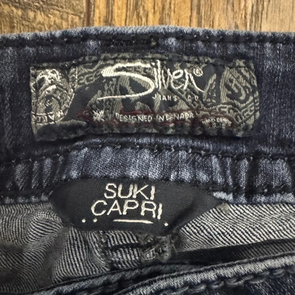 Silver Jeans Co Suki Capri Dark Wash Embroidered Denim Jeans W30 Western - Picture 5 of 11